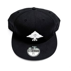 [SOLD]*NWT* New Era Lrg fitted cap hat 7½ *TRUE HEADS*